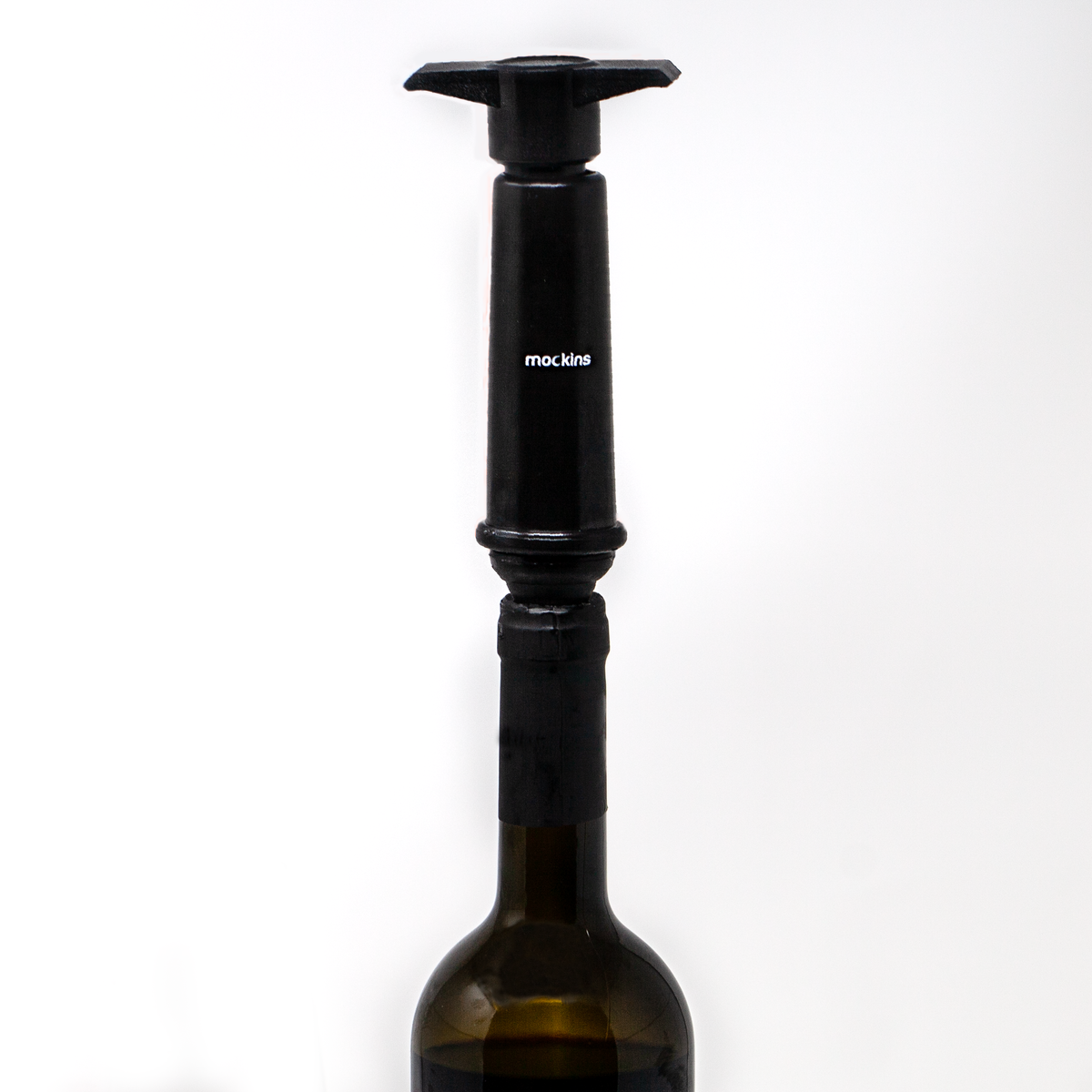 Wine Saver Vacuum Pump &amp; Stoppers With Aerator